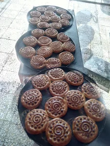کلوچه سنتی فومن ایلیا