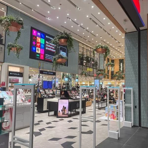 Metropol', Butik Podarkov I Bizhuterii