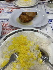 رستوران اکبرجوجه با مدیریت فرزند بنیانگذار