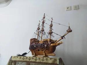 Mahwood مجسمه چوبی