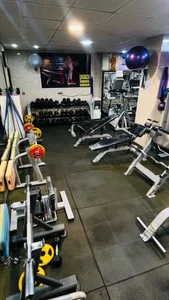 باشگاه بدنسازی اسکات