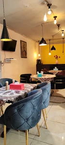 کافه پیتزا لمن