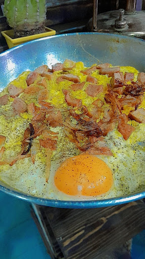 کافه نیمکت
