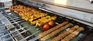 تهیه غذای هلیا 3