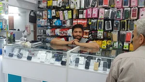 موبایل سفیر با مدیریت رحیم زاده