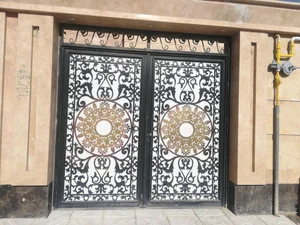 ساختمانی با مدیریت حمید محمدیفر د شاهرود 4