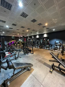 باشگاه بدنسازی مشایخی 5