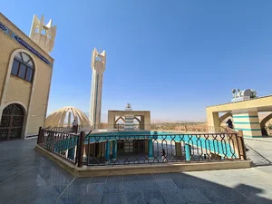 کتابخانه مرکزی دانشگاه آزاد اسلامی شیراز