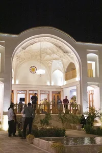 Raana gallery