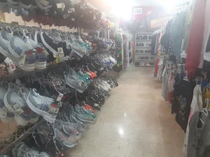 فروشگاه پوشاک و لباس نارون