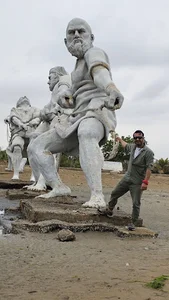 پارک ساحلی مجسمه ماهیگیران