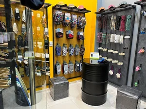 Dayan accessory store