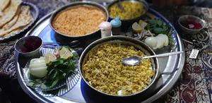 قهوه خانه سنتی طرقبه