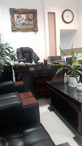 هایپر مارکت وحید