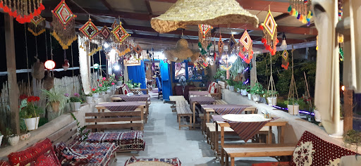 چایخانه همیشه بهار
