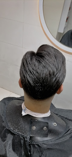 آرایشگاه خدای هنر