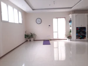 آکادمی تخصصی یوگا [مهر و ماه]