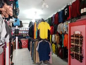 فروشگاه پوشاک اکبری