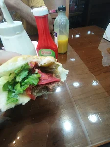 پیتزا مکث