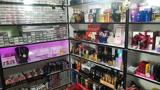 آرایشی و عطریات زین الدینی