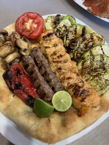 کافه گریل ببک
