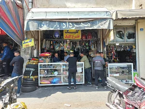 لوازم یدکی و تعمیرگاه موتورسیکلت سیکلویدک(مهرداد ثمری)