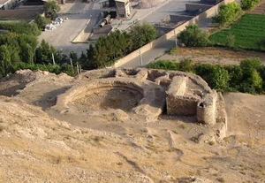 گنبد امیر اینانج