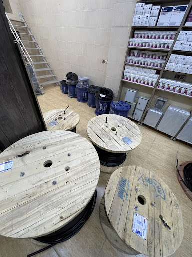 برق صنعت هاشمی