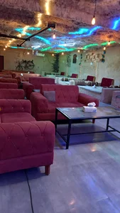 کافه رستوران کاهگلی