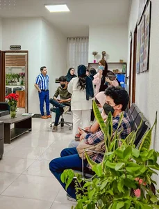 آکادمی زبان های خارجی شکوه