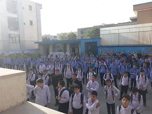 دبیرستان دوره اول پاکزادنیا