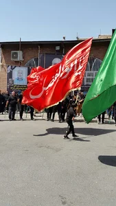 شاه حسین گویان میدان انقلاب
