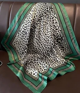 شال و روسری بانوی خاص