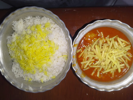 تهیه غذا پونه