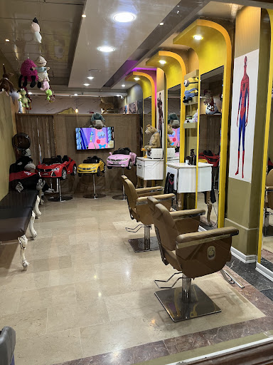 آرایشگاه تخصصی کودک عمو امیرحسین