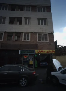 باطریسازی و تعمیرگاه اتومبیل 2