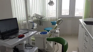 مطب دندانپزشکی دکتر علی یاری باروجی