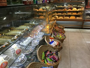 شیرینی سرای نگین