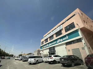 Food Box Markets and Bakeries