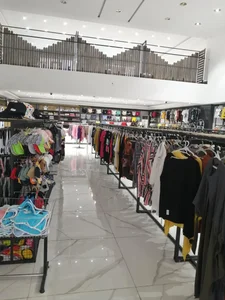 فروشگاه پوشاک لبخند 3