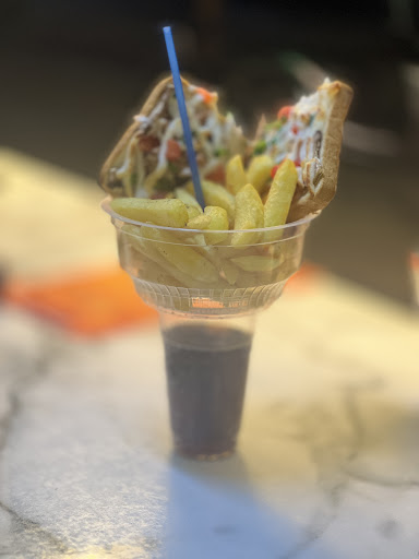 لوکاپ فود پسر خوب