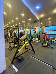 باشگاه بدنسازی رویال