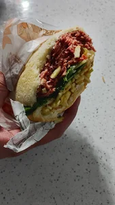 ساندویچ ارمنی مزه‌لند