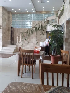 رستوران مهروماه