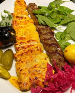 تهیه غذای شوکا 3