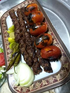 رستوران ستاره قلات