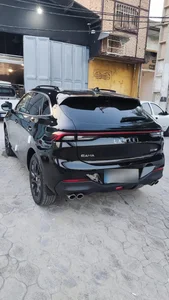 مرکز دیتیلینگ خودرو_لیسه گیری _bahamin.custom 2