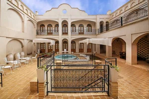 بوتیک هتل دربند زواره