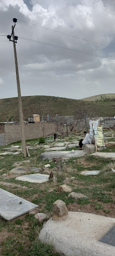 قبرستان یله قارشو.