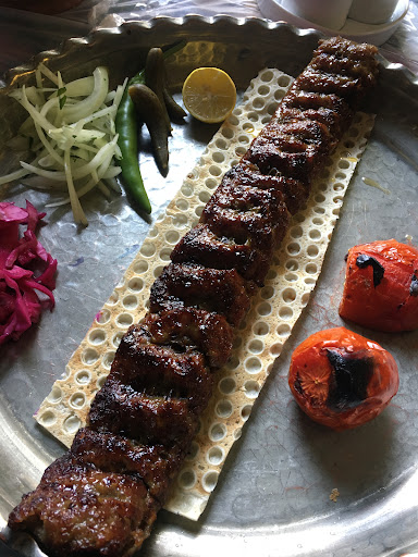 باغ رستوران باران